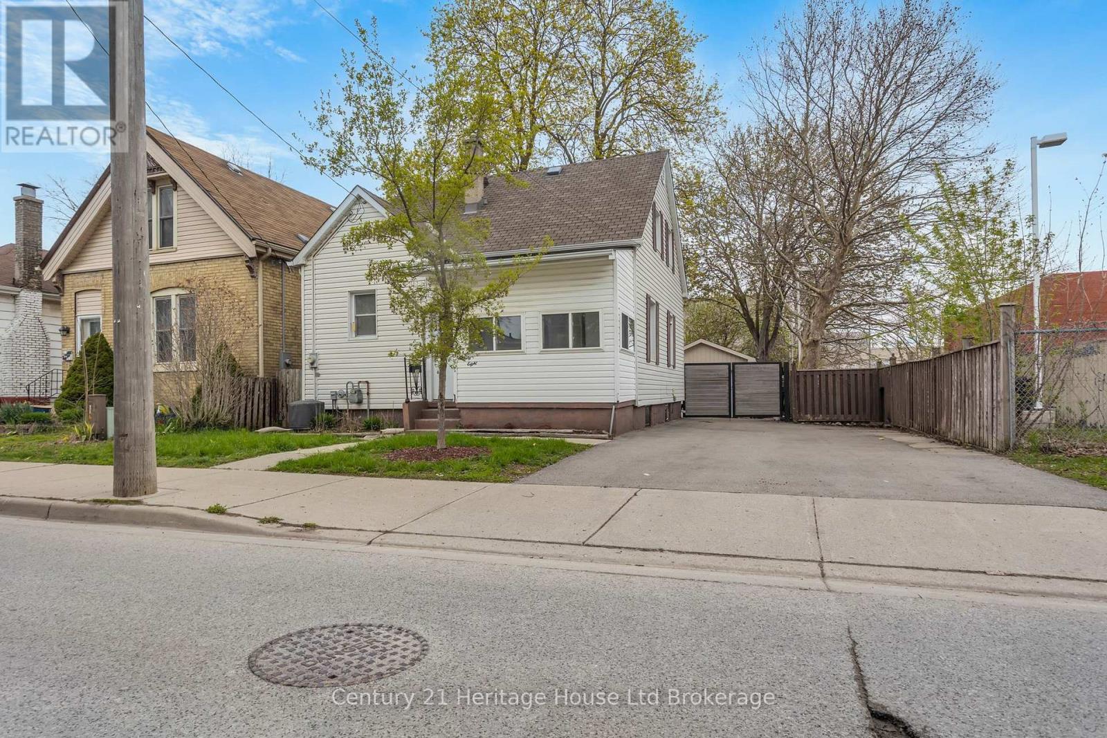 1098 FRANCES STREET - Image 27