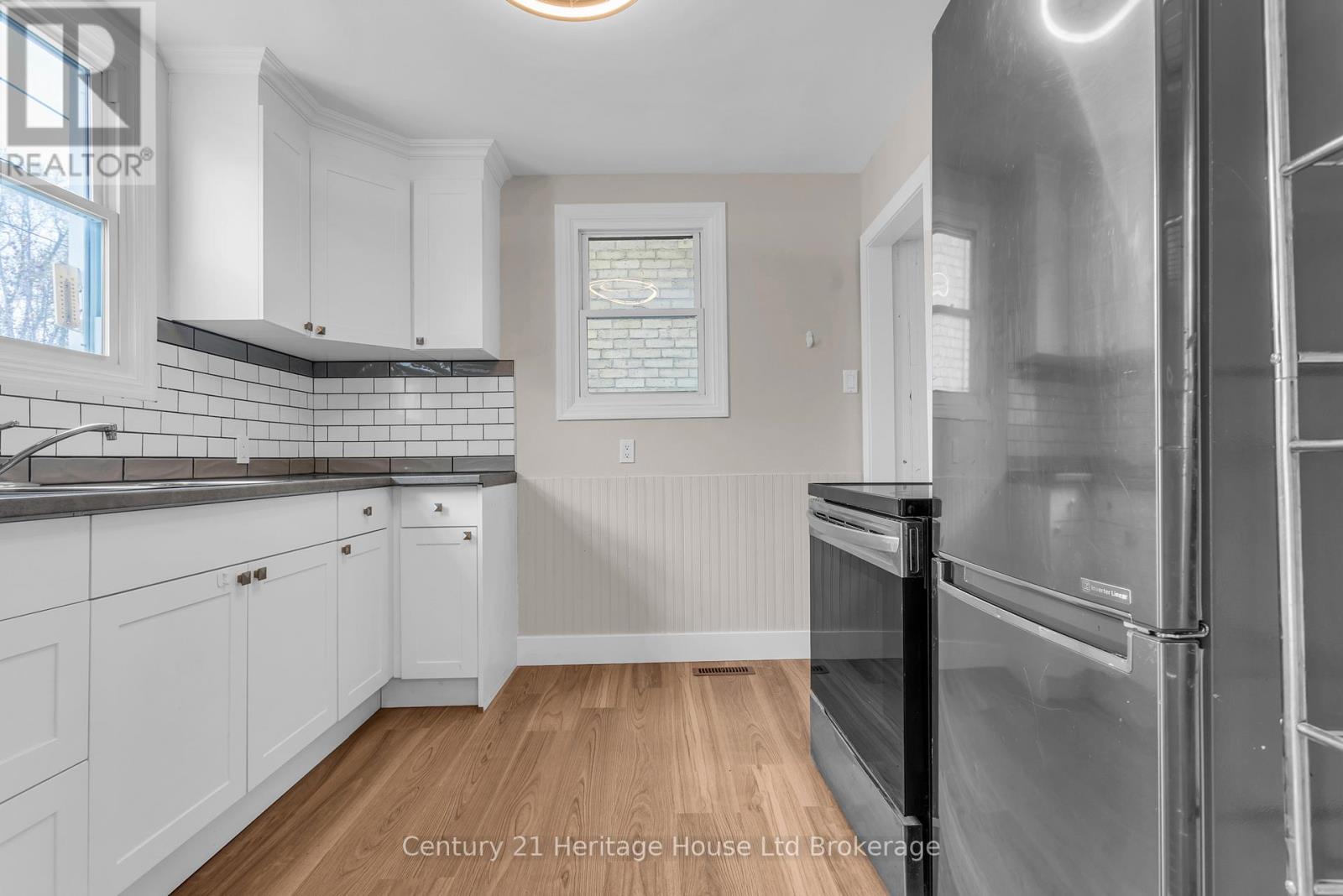 1098 FRANCES STREET - Image 4