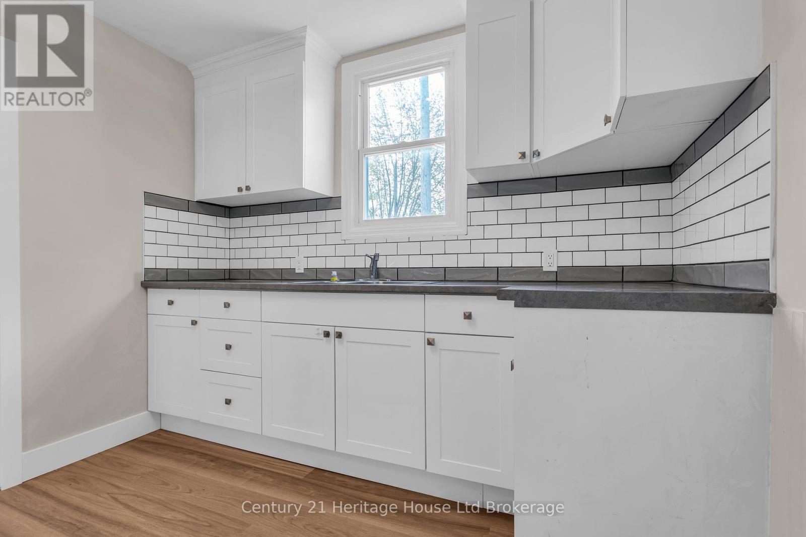 1098 FRANCES STREET - Image 5