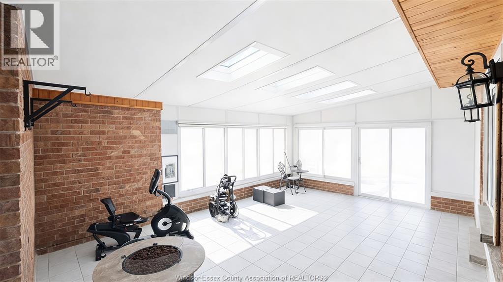 4585 HOWARD AVENUE, Windsor, Ontario, N9G1P6 — Photo 12