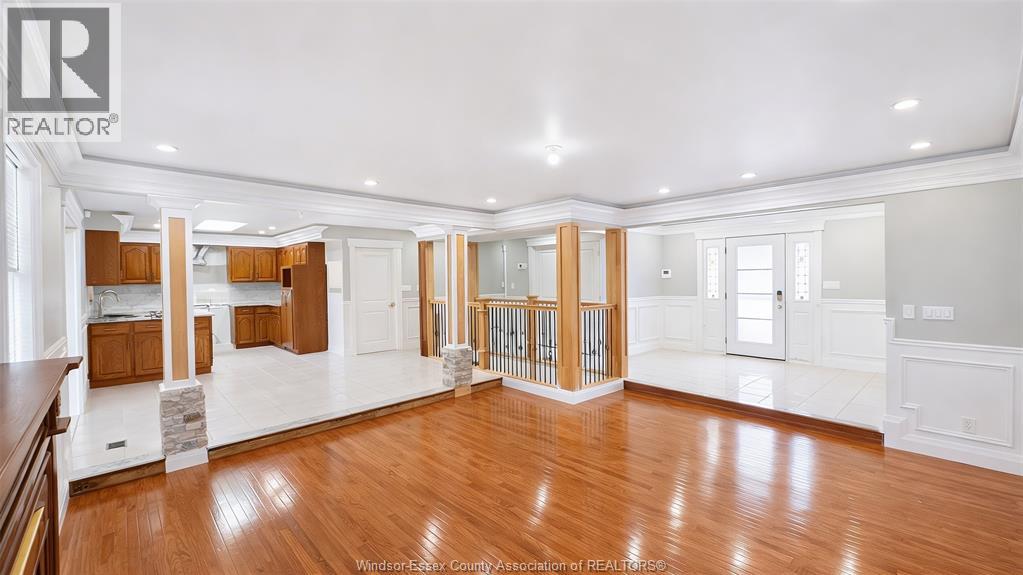4585 HOWARD AVENUE, Windsor, Ontario, N9G1P6 — Photo 3