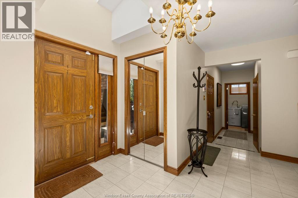 534 MICHAEL CRESCENT, LaSalle, Ontario, N9J3A3 — Photo 5