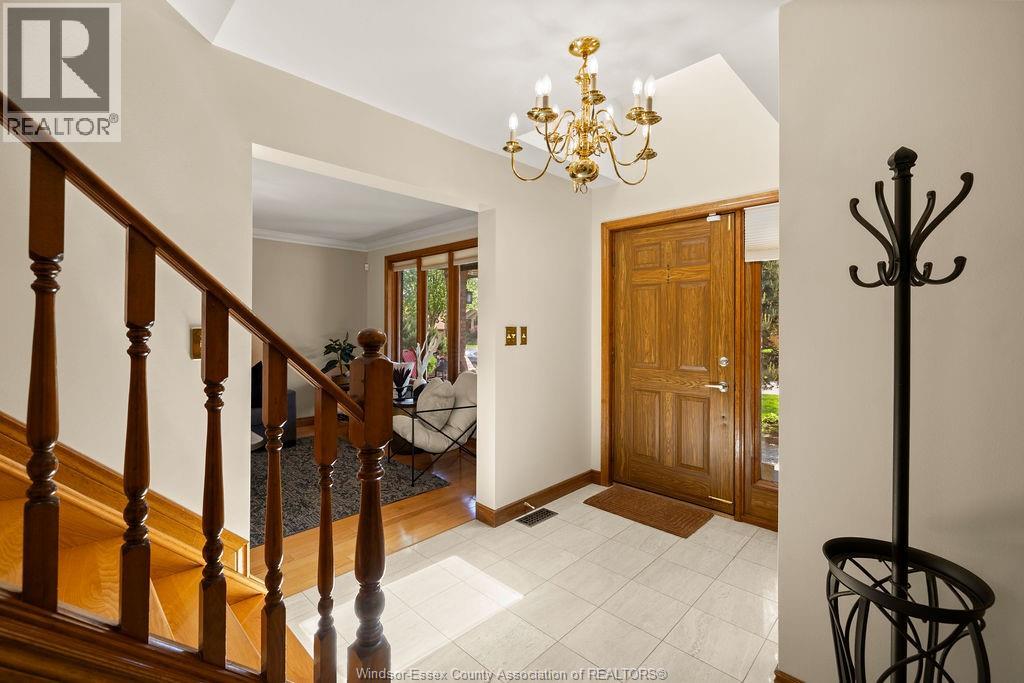 534 MICHAEL CRESCENT, LaSalle, Ontario, N9J3A3 — Photo 6