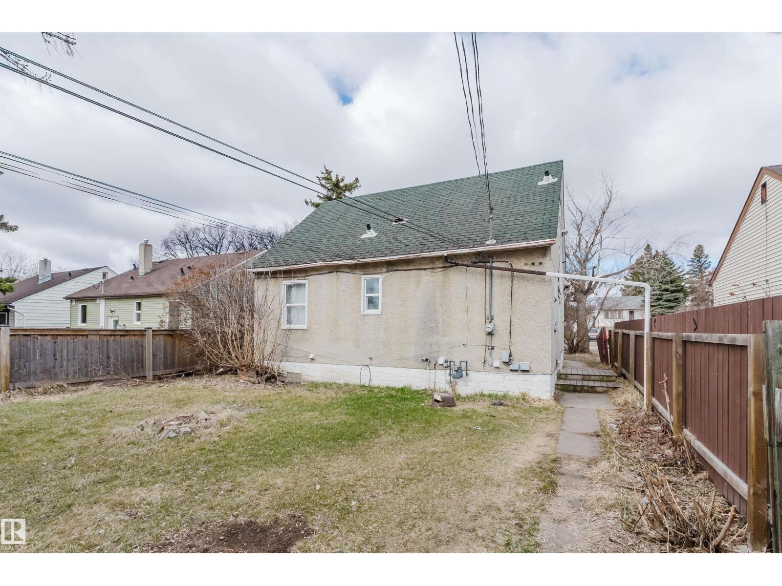 12223 127 ST NW - 17