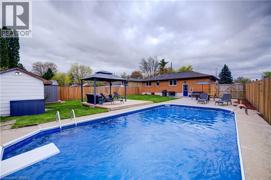 40 HICKERY Place, Brantford, Ontario, N3S3C8 — Photo 15