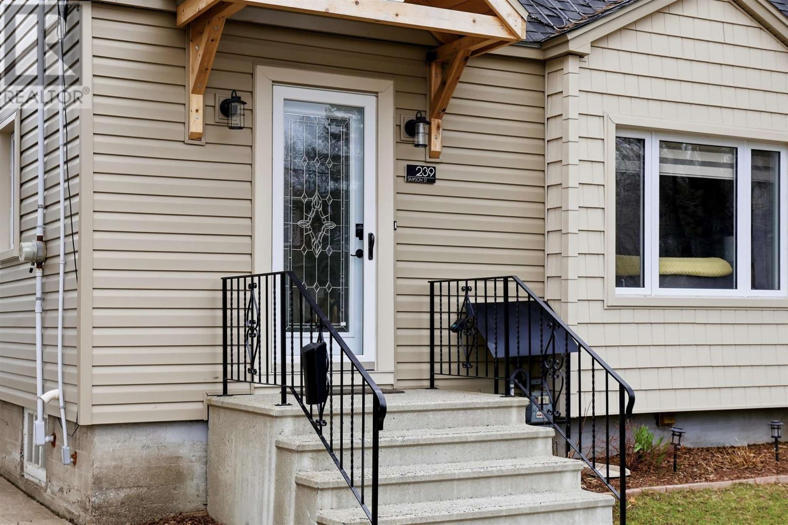 239 Simpson ST, Sault Ste. Marie, Ontario, P6B2Z6 — Photo 3