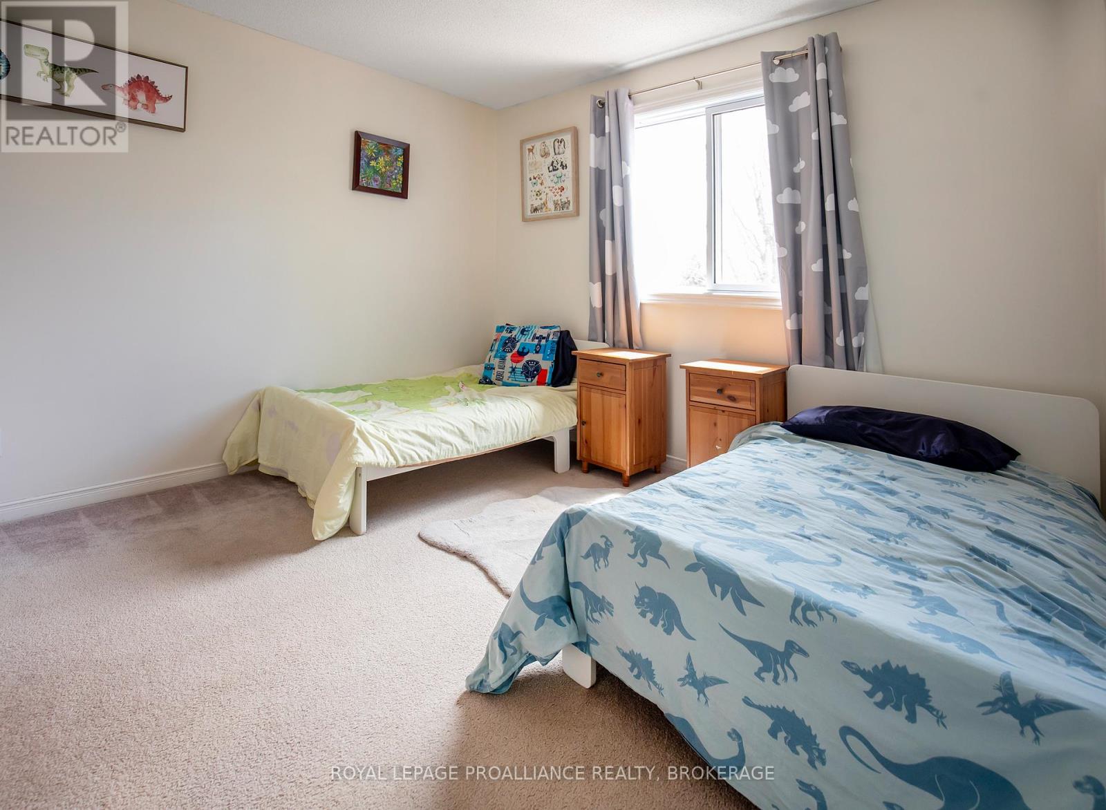 1258 BRACKENWOOD CRESCENT - 12