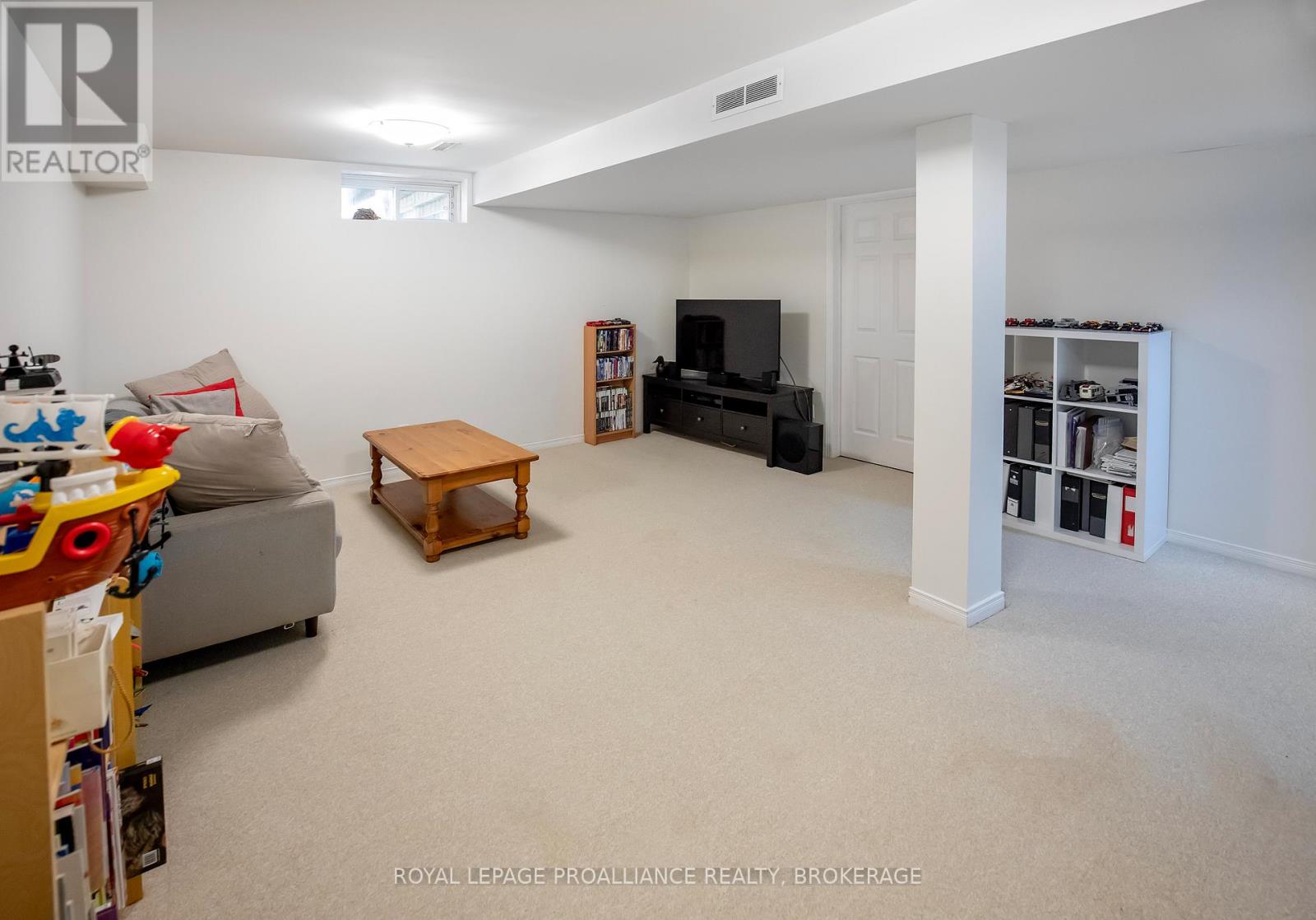 1258 BRACKENWOOD CRESCENT - 18