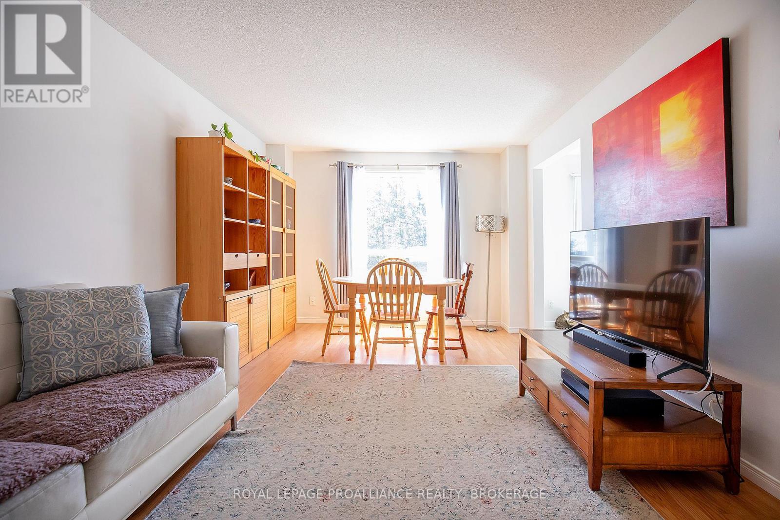 1258 BRACKENWOOD CRESCENT - Image 2