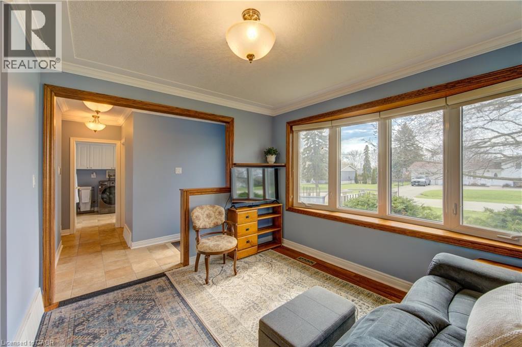 8 MARSHALL Avenue - 10