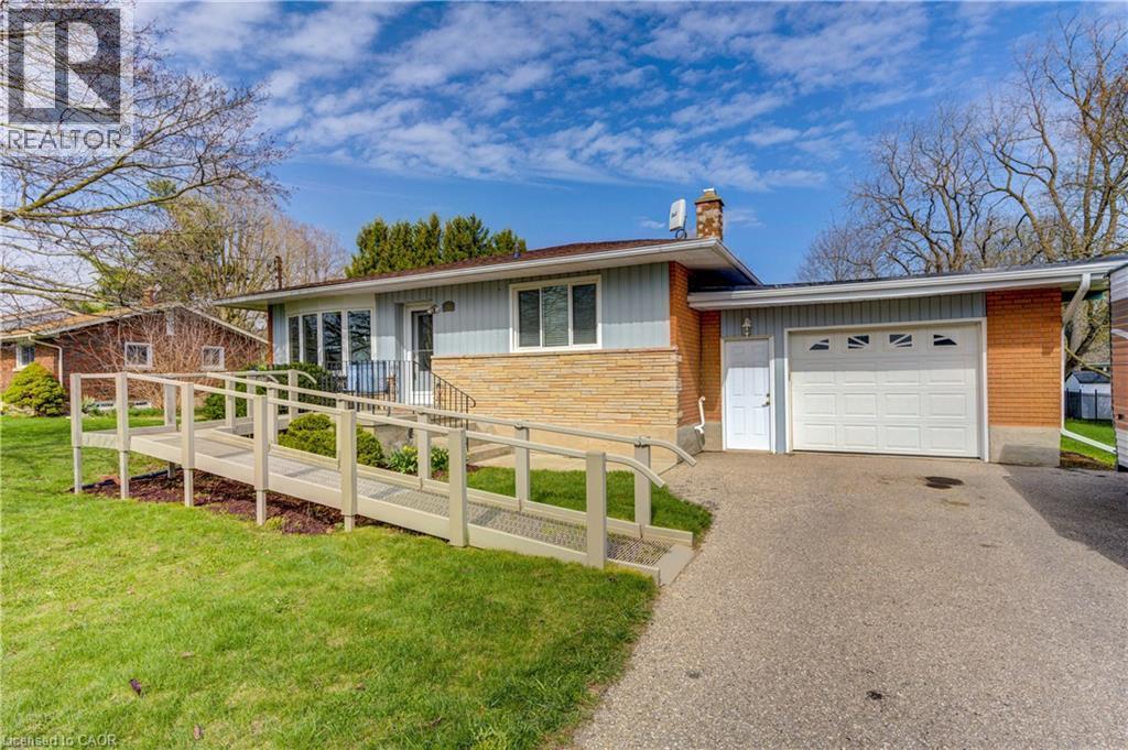 8 MARSHALL Avenue - 1