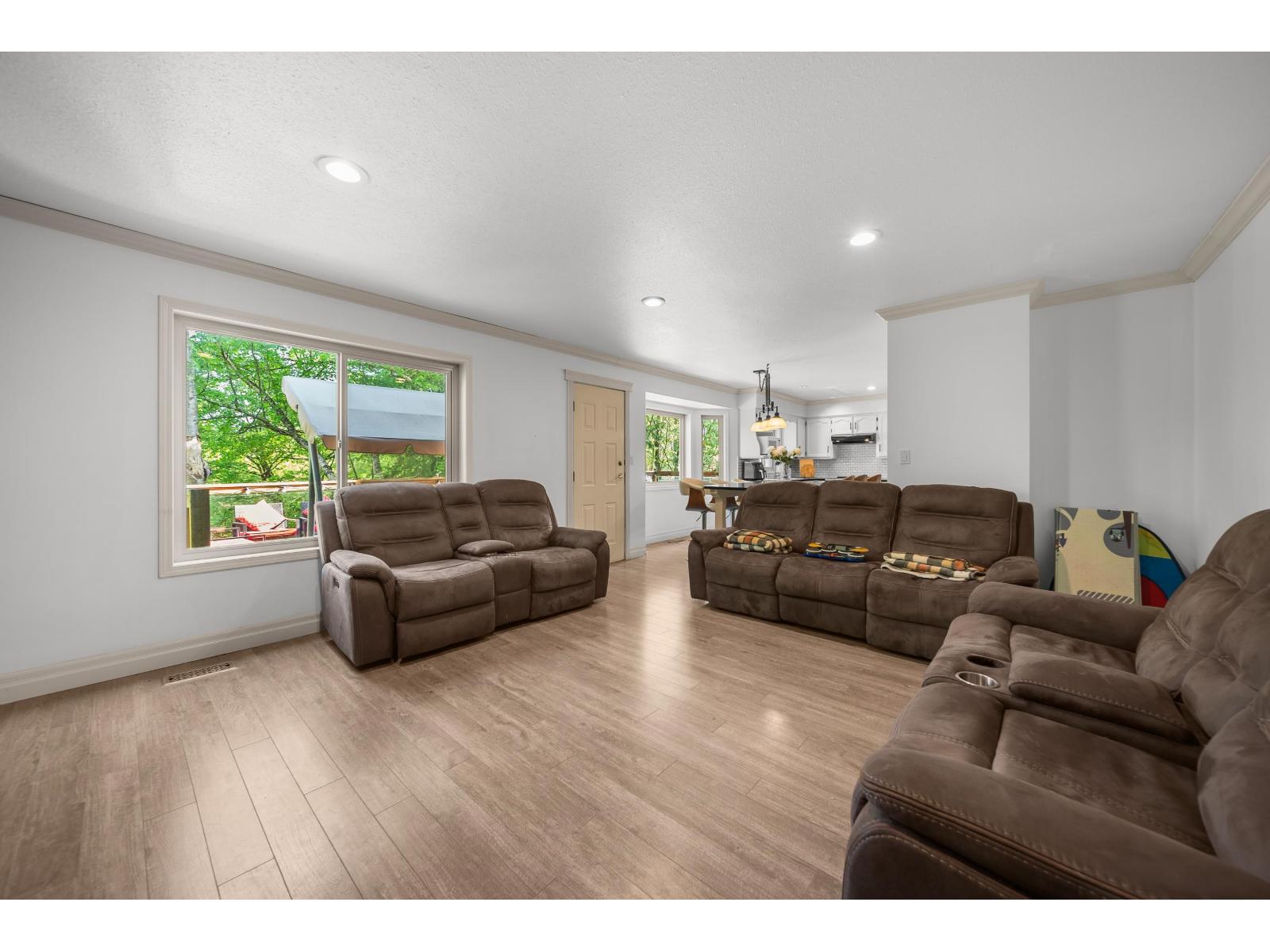 6 Bed, 4 Bath House for Sale in Abbotsford – 32507 QUALICUM PLACE, Abbotsford - Image 23