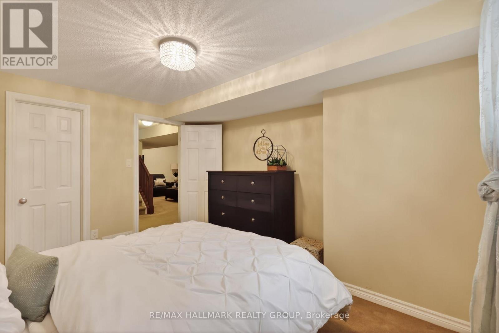 236 BULRUSH CRESCENT - 25