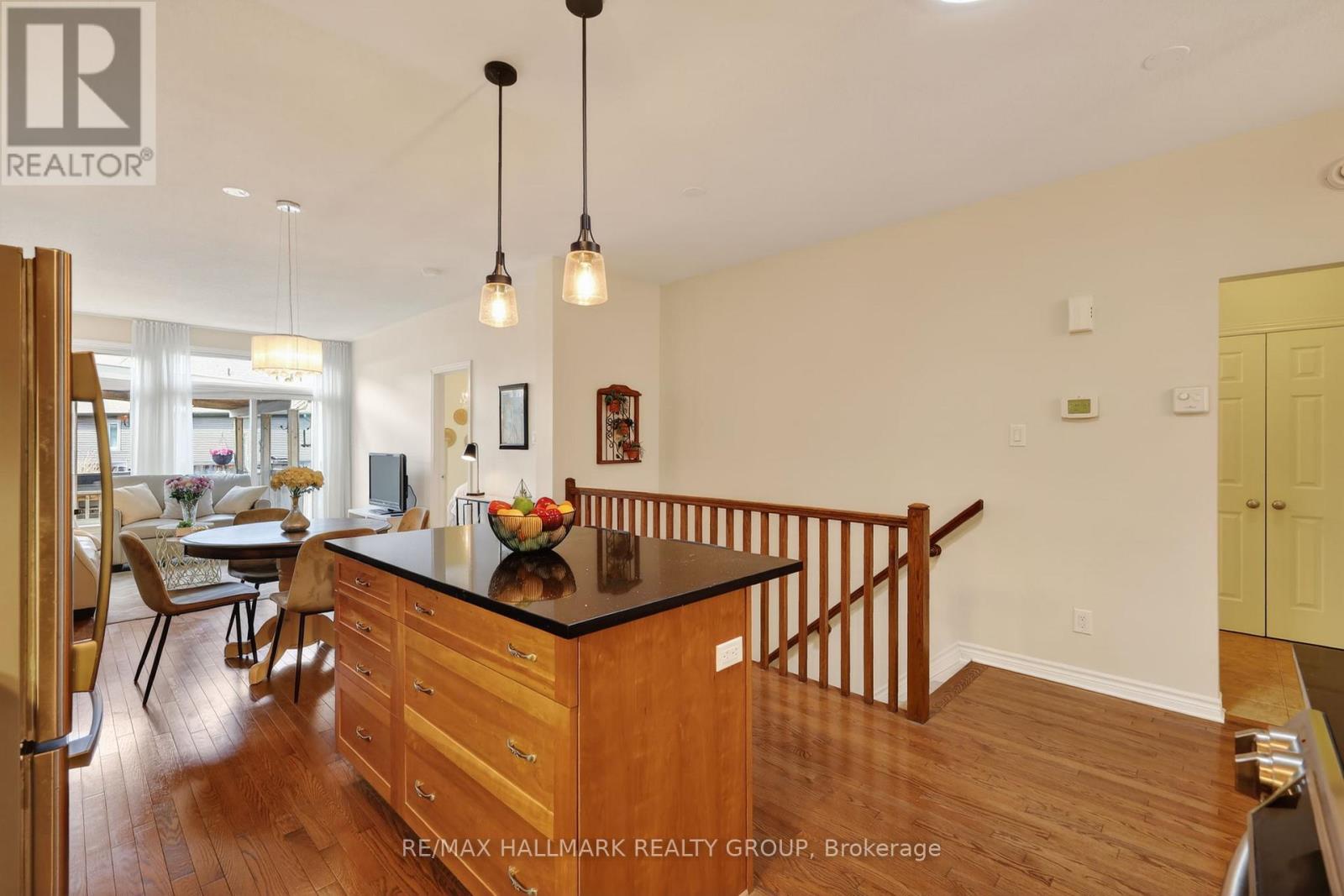236 BULRUSH CRESCENT - 8
