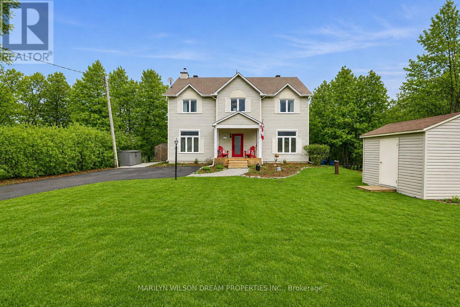 3276 BARLOW CRESCENT - 2
