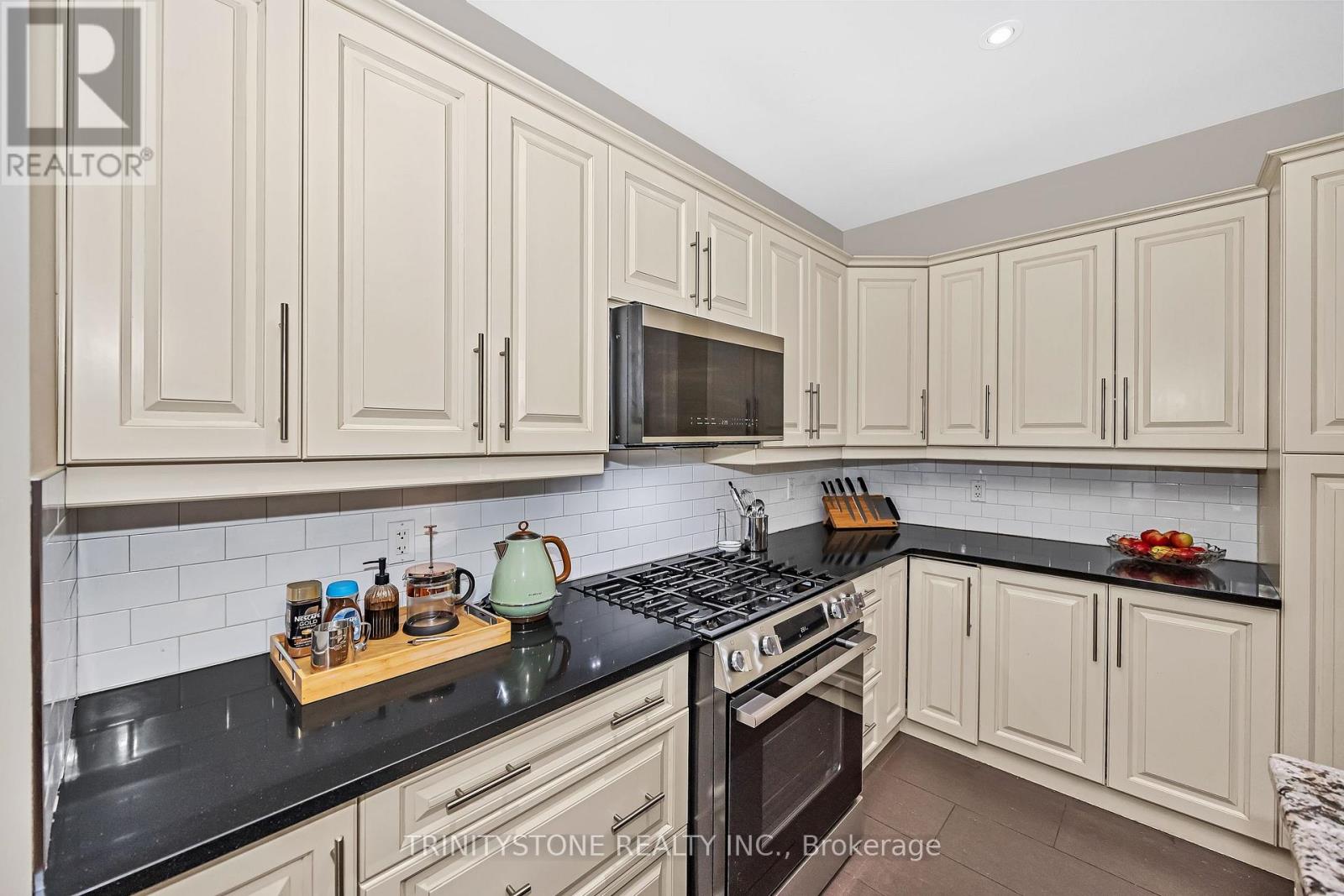 452 LANDSWOOD WAY - 12