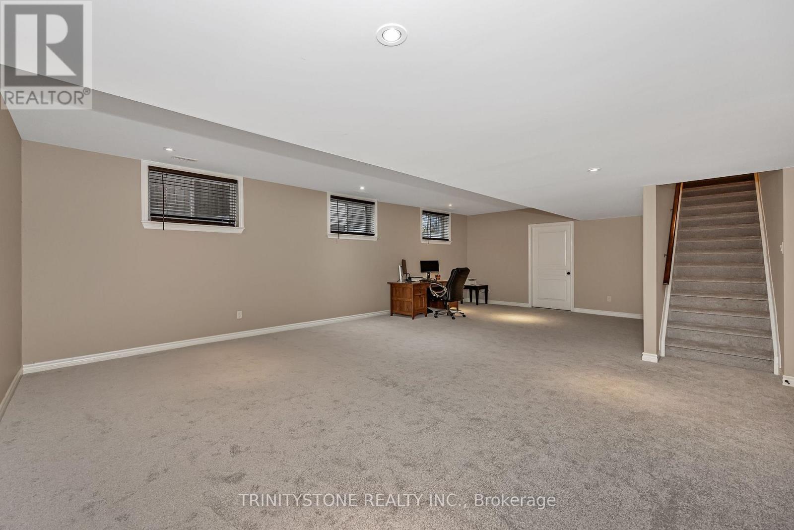 452 LANDSWOOD WAY - 36