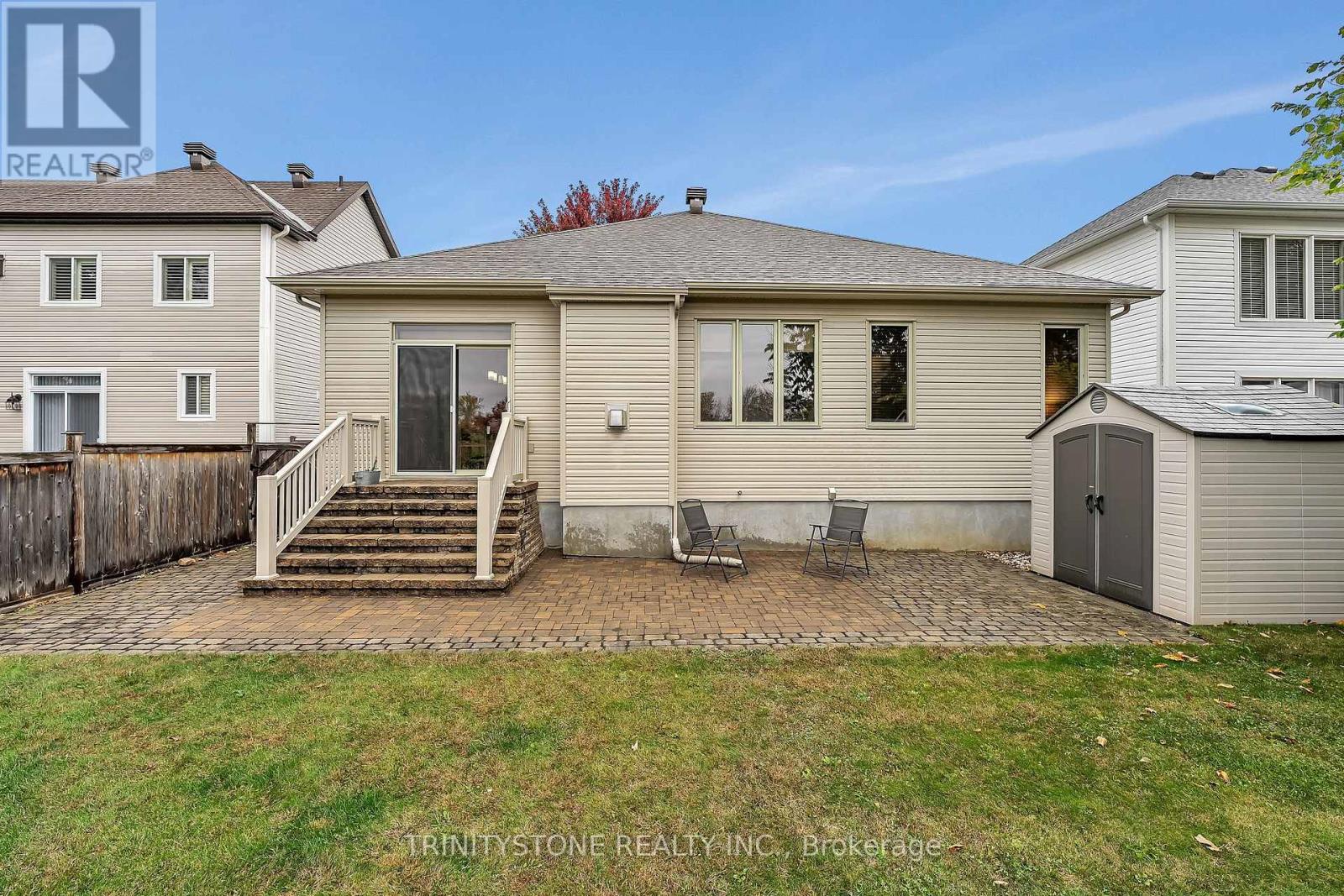 452 LANDSWOOD WAY - 46