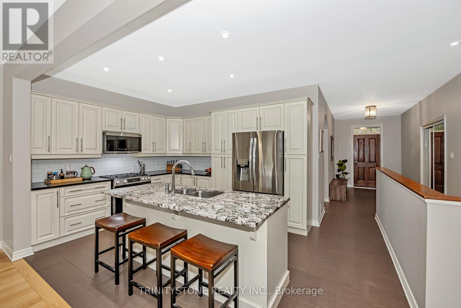 452 LANDSWOOD WAY - 9