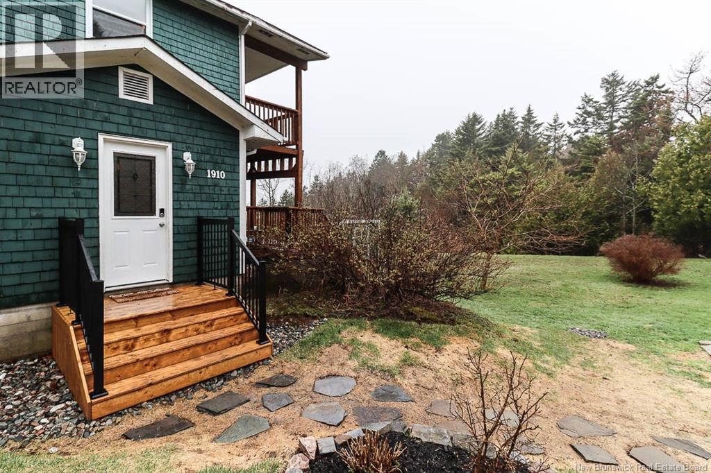 1910 Sandy Point Road - Image 2