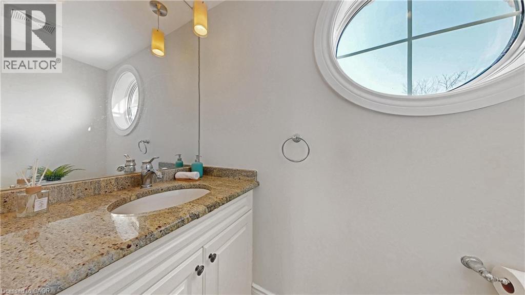 133 PARK Street Unit# 304, Waterloo, Ontario, N2L0B2 — Photo 18