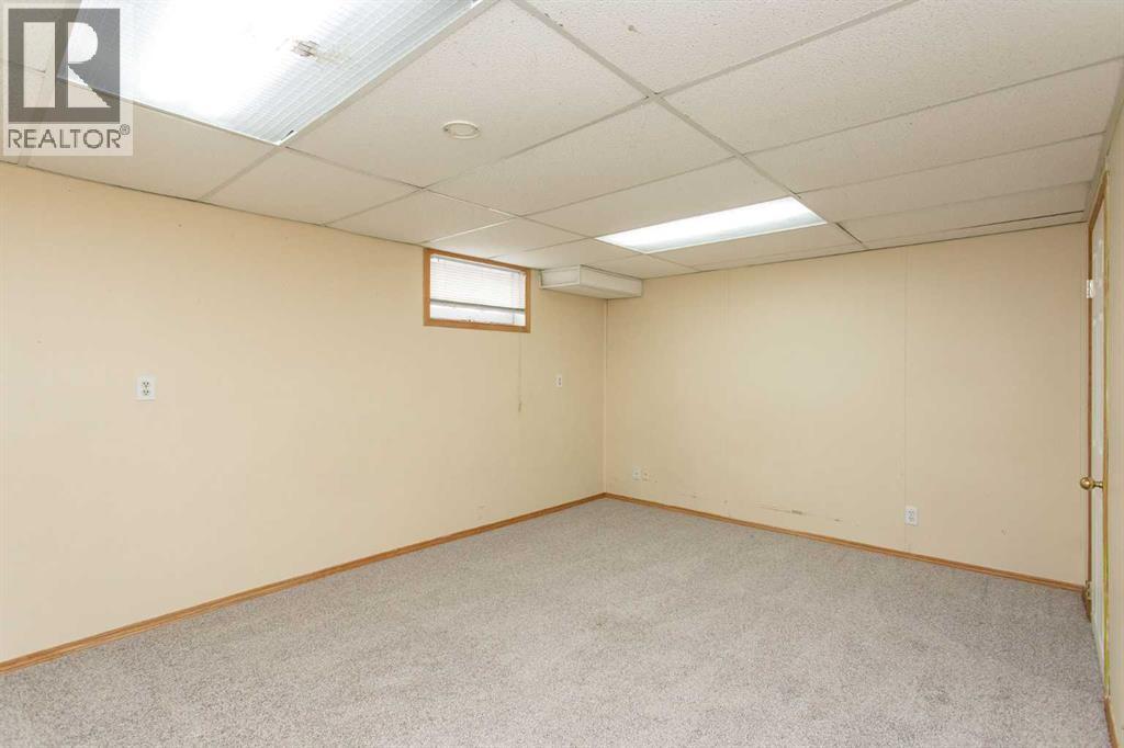 5 Poplar Crescent, Rural Red Deer County
