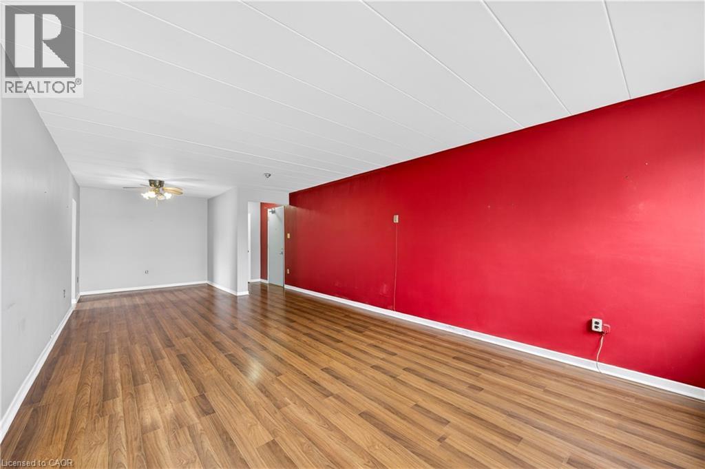 2420 NEW Street Unit# 12, Burlington, Ontario, L7R1J6 — Photo 6
