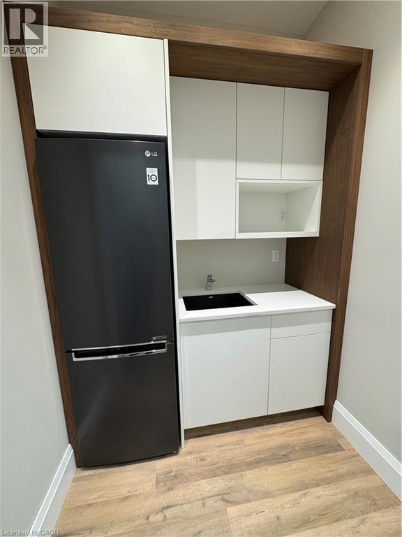 4380 SOUTH SERVICE Road Unit# 16, Burlington, Ontario, L7L5Y6 — Photo 4
