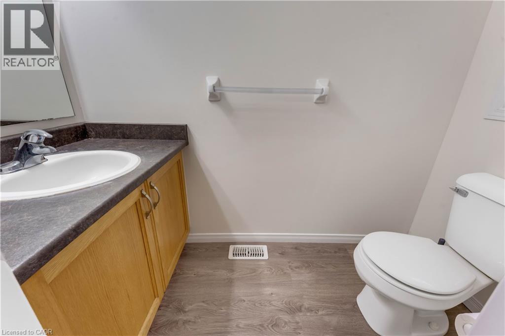85 ACTIVA Avenue, Kitchener, Ontario, N2E3R4 — Photo 9