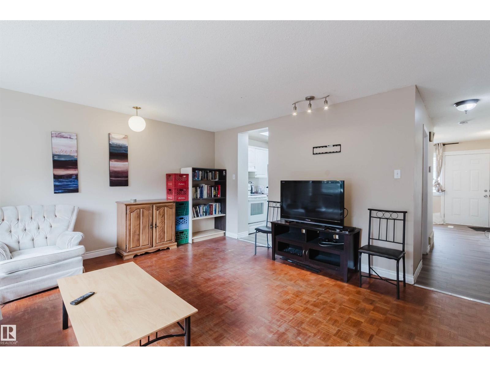 218 VILLAGE ON THE GR NW, Edmonton