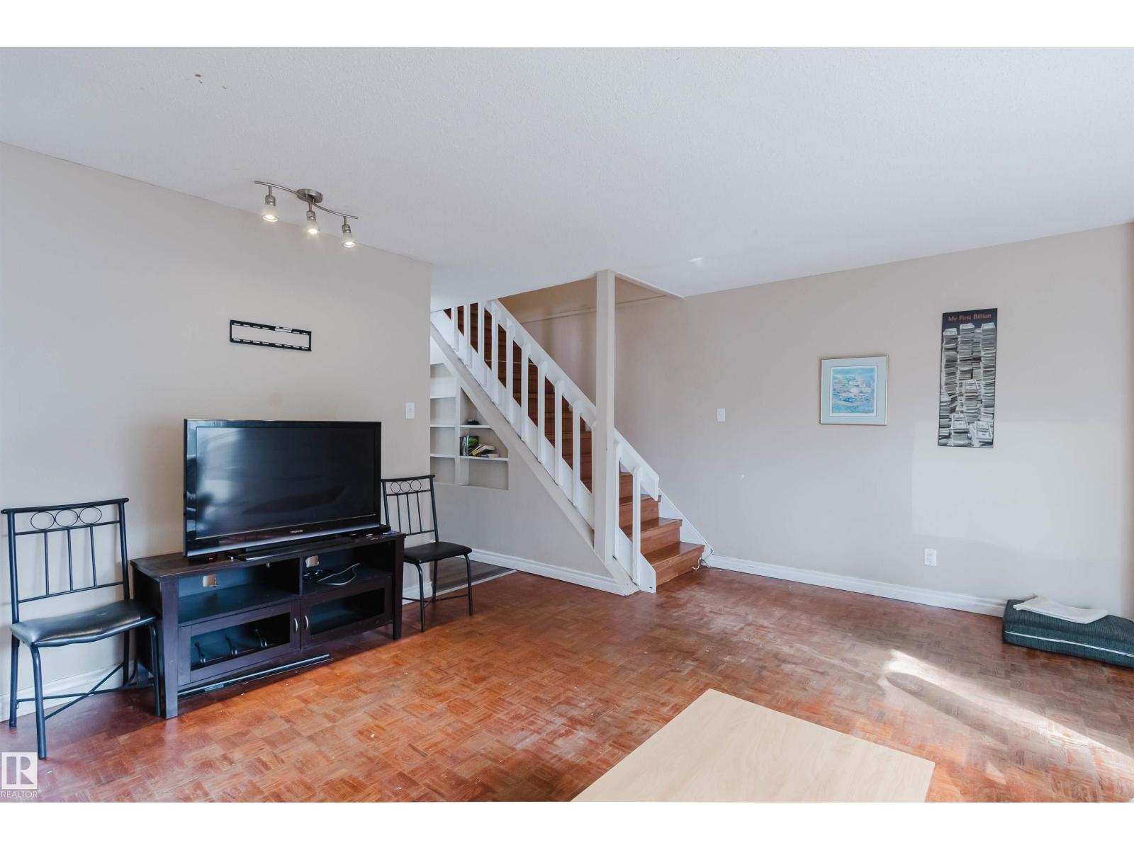 218 VILLAGE ON THE GR NW, Edmonton