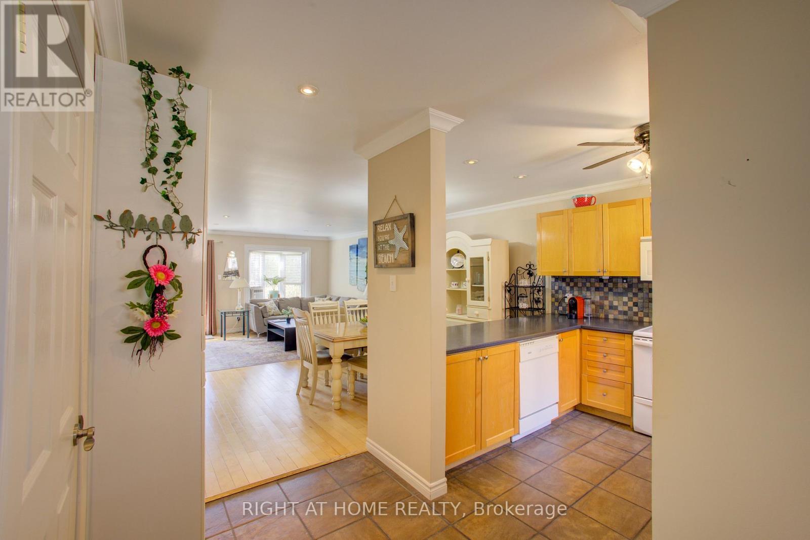 #17 39 28TH STREET S - 5