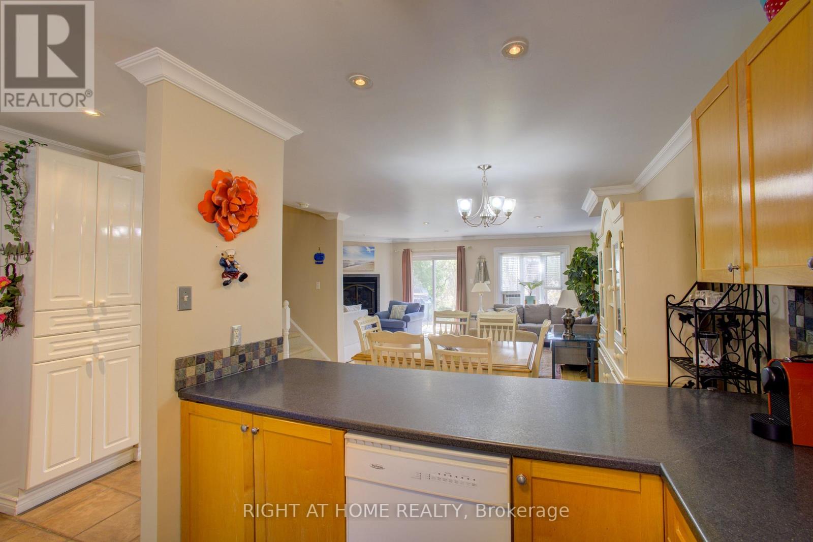 #17 39 28TH STREET S - 8