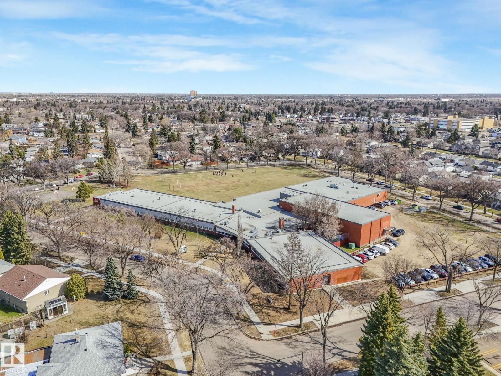 11523 136 ST NW, Edmonton