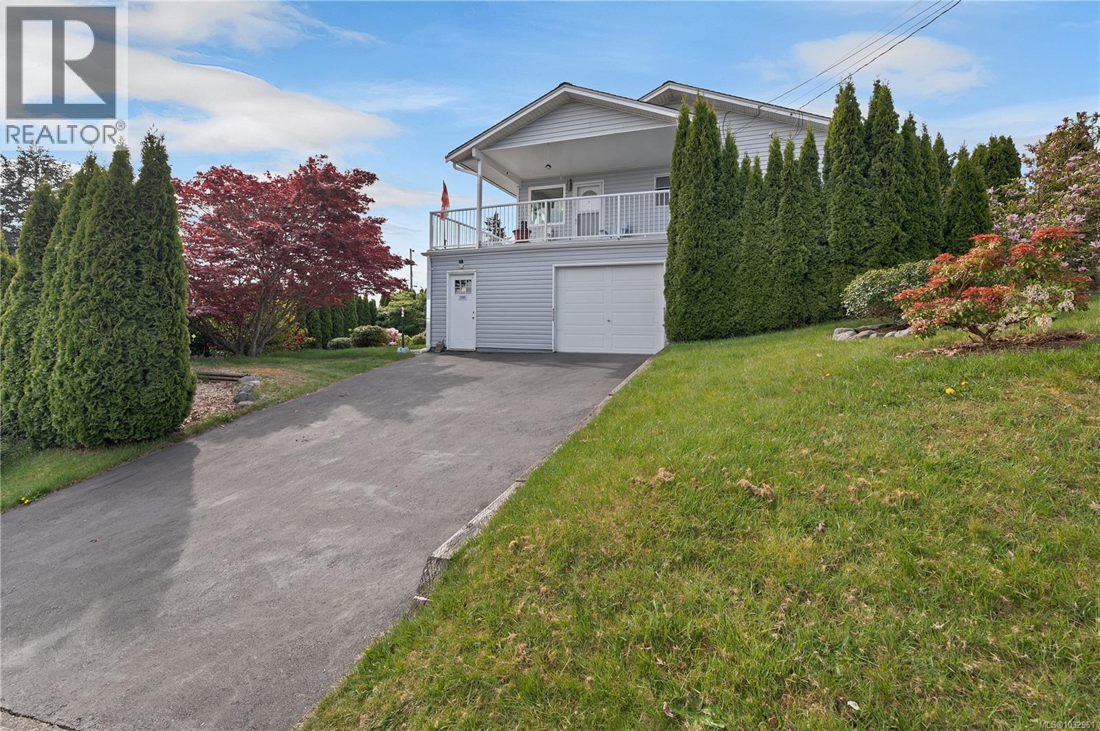 208 Alder St S - Image 2