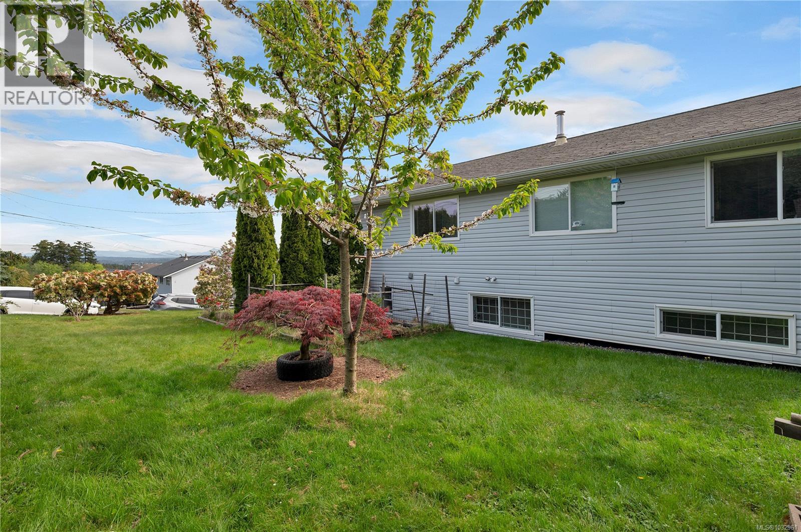 208 Alder St S - 26
