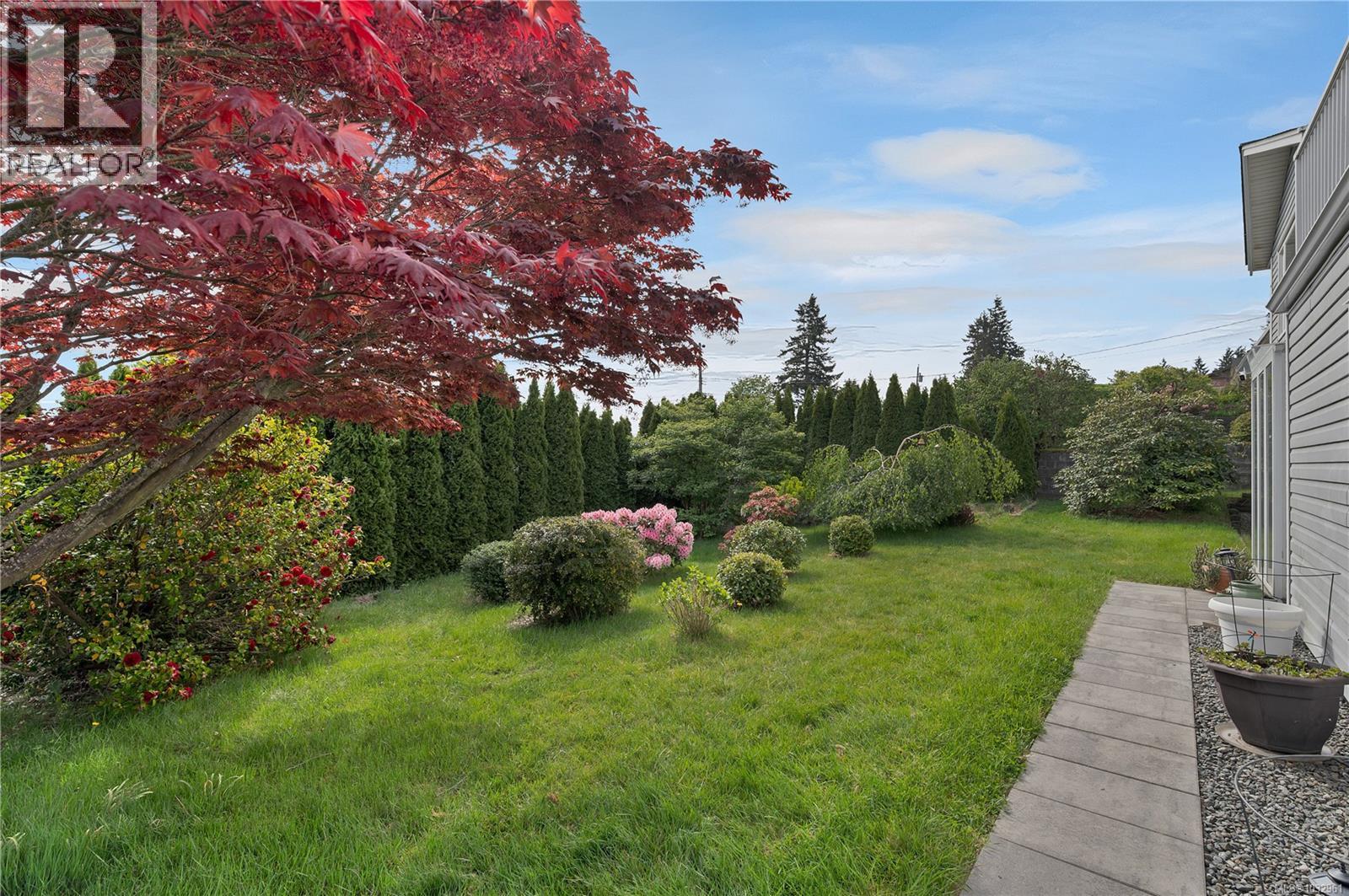 208 Alder St S - 27