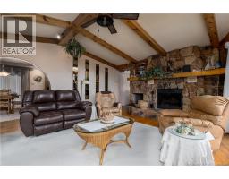 Primary Bedroom - 27 Lafrance, Grand Sault/grand Falls, NB E3Z1A4 Photo 9