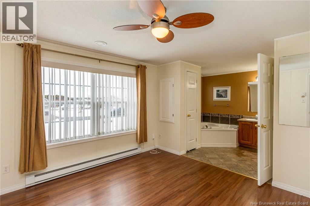 15 Springfield Court - 16