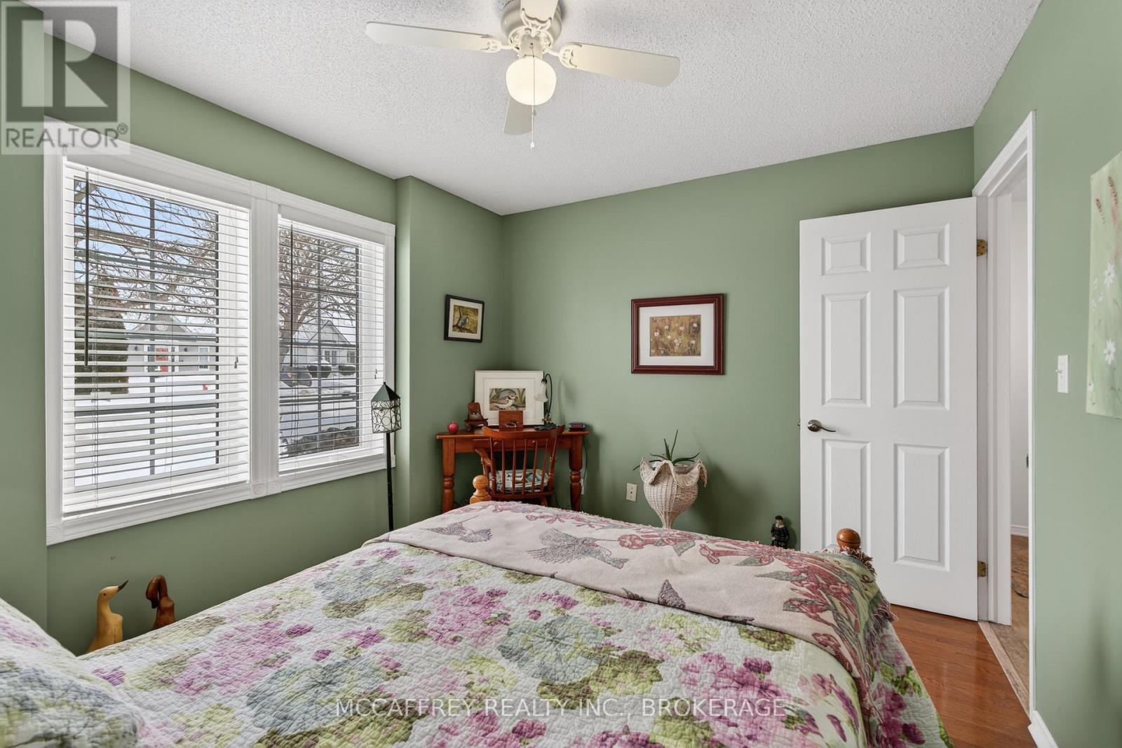 15 ABBEY DAWN DRIVE - 25