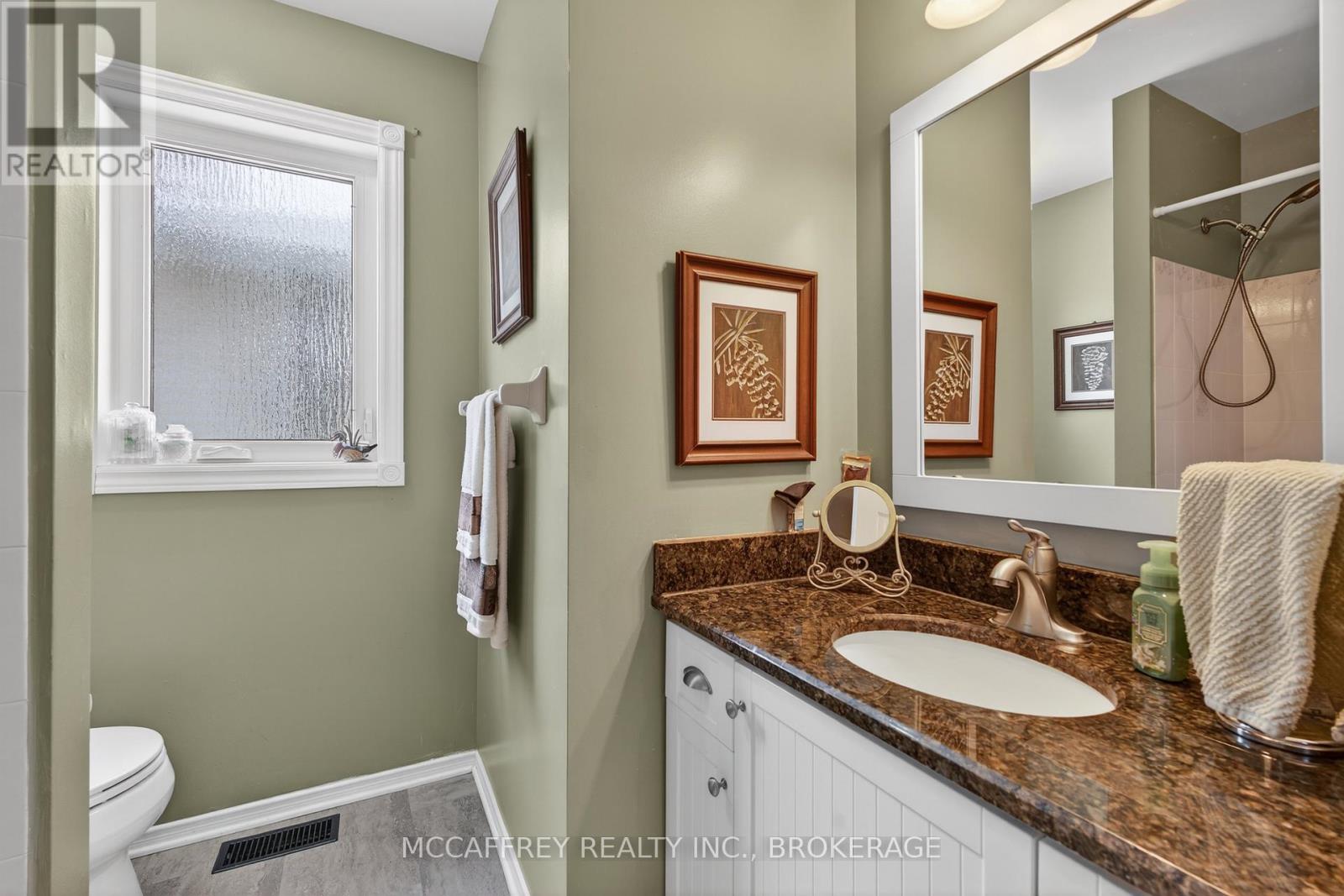 15 ABBEY DAWN DRIVE - 26
