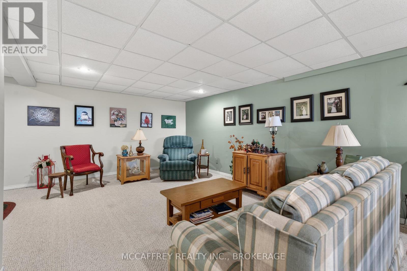 15 ABBEY DAWN DRIVE - 28