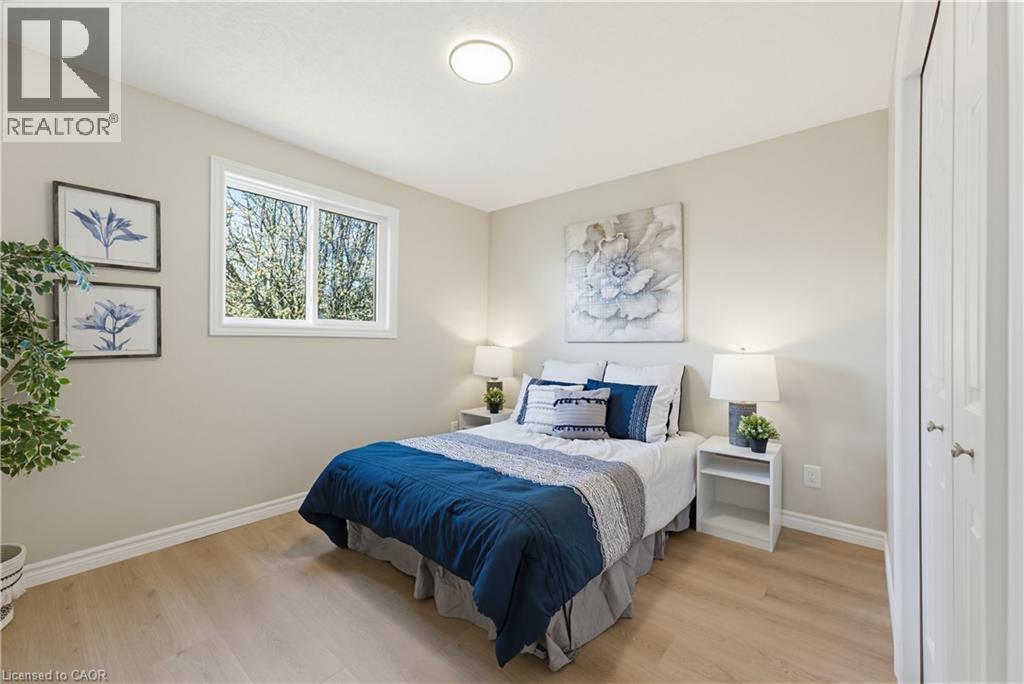 99 OAKHURST Crescent, Kitchener, Ontario, N2B3K2 — Photo 17