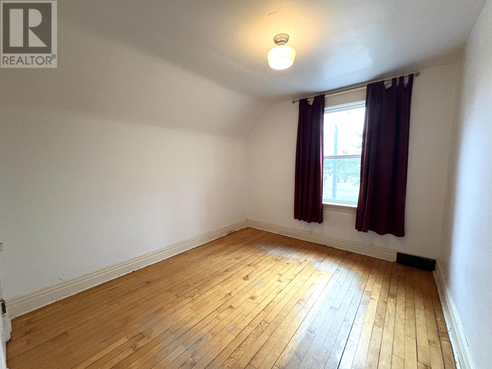 220 Franklin ST N, Thunder Bay, Ontario, P7C4H9 — Photo 8