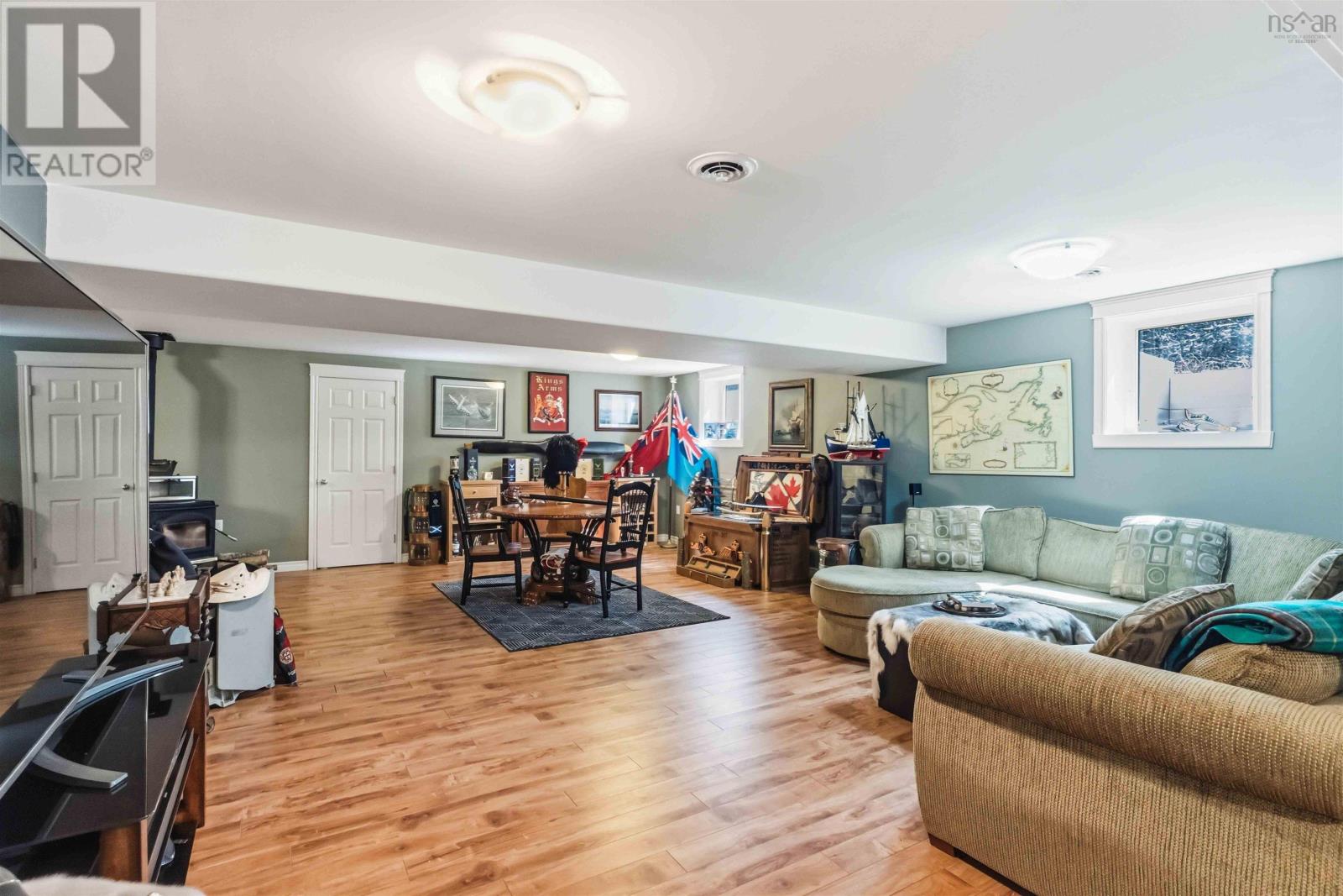 Property 37 of 50 of 102 Dr Lewis Johnston Street