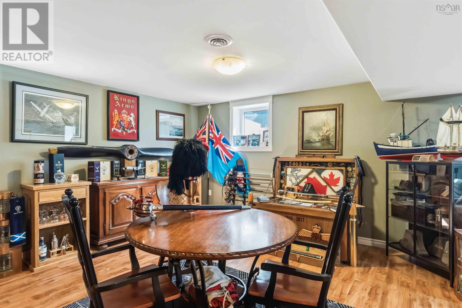 Property 35 of 50 of 102 Dr Lewis Johnston Street