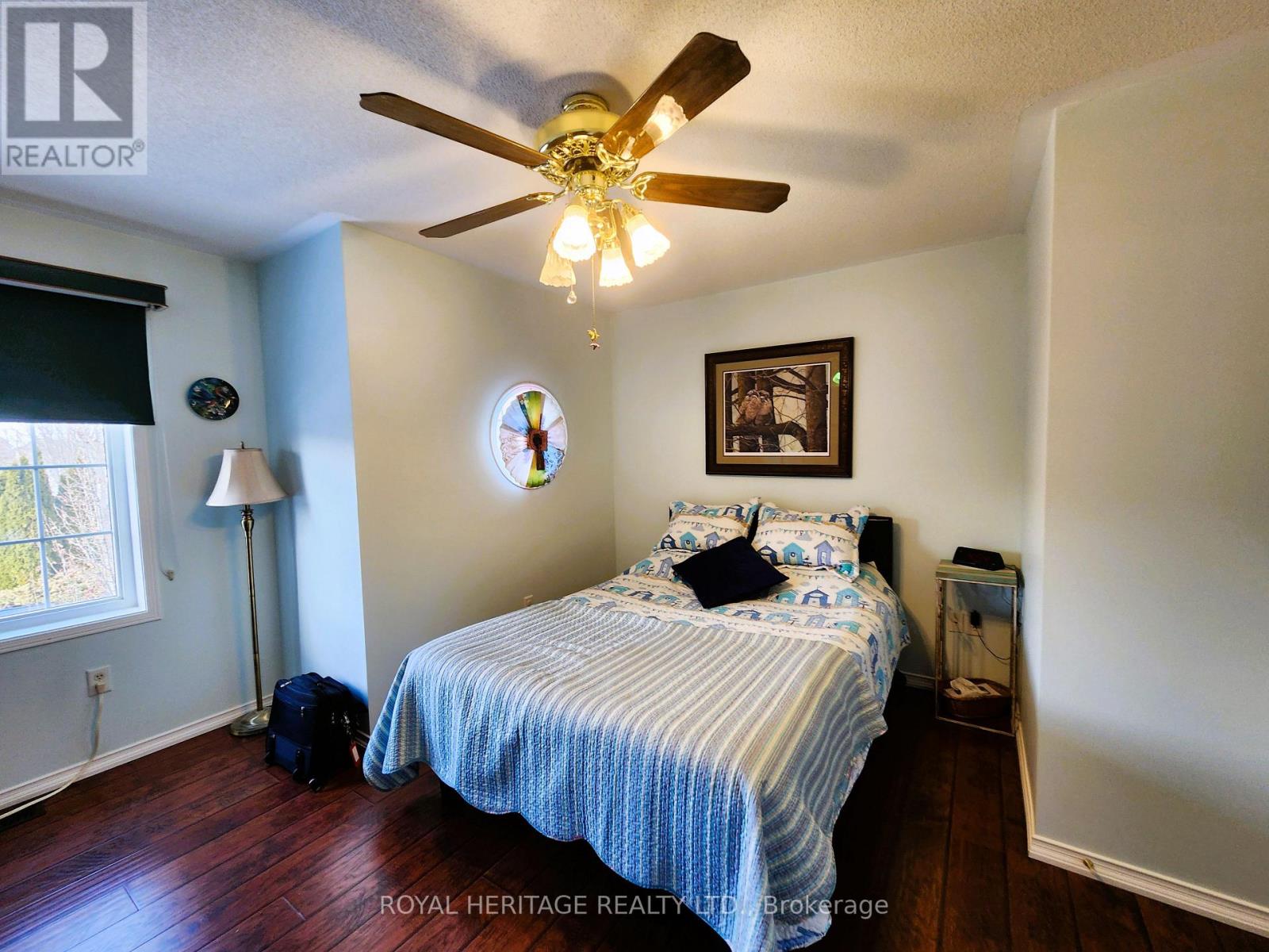127 KNAPTON DRIVE - 22