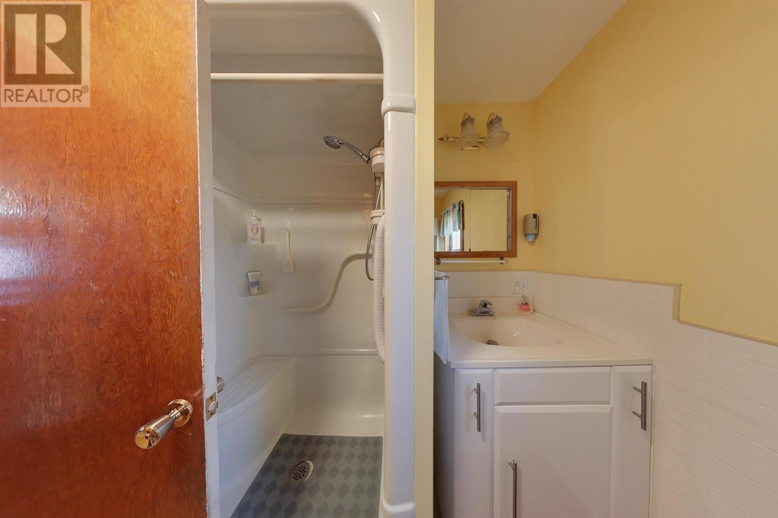 11 John ST, Iron Bridge, Ontario, P0R1H0 — Photo 19