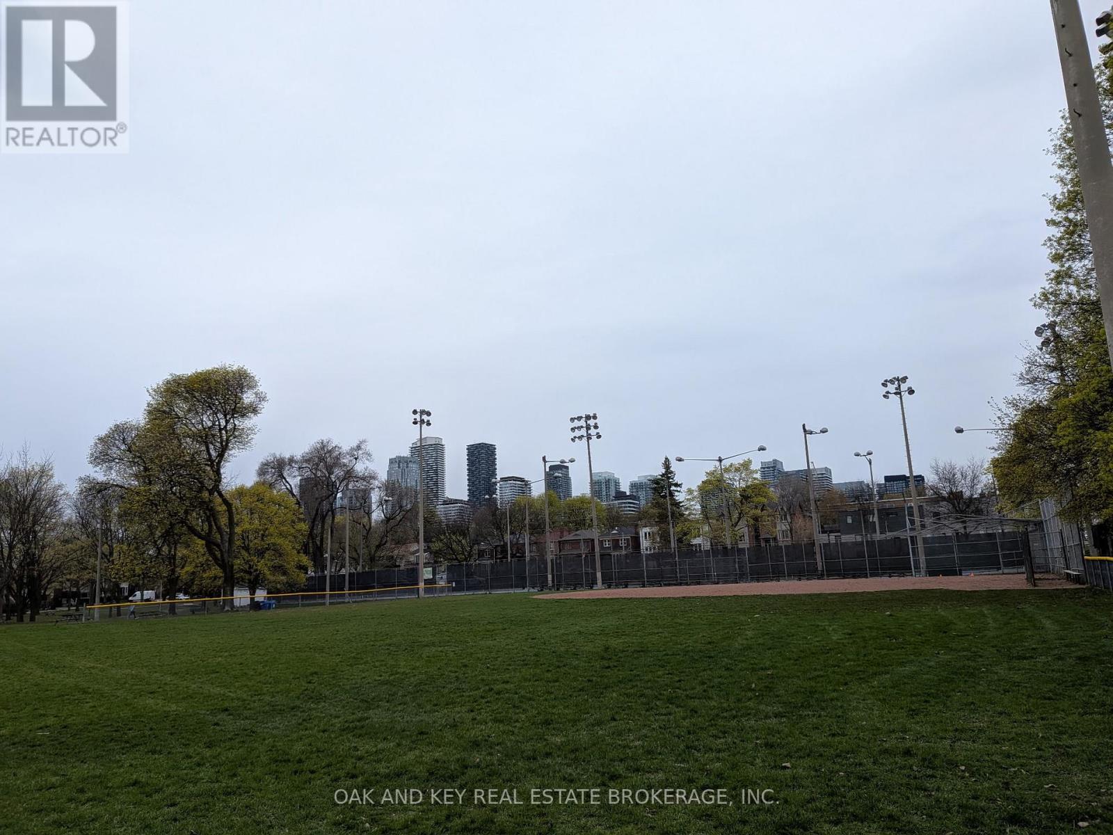 #613 245 DAVISVILLE AVENUE - 15
