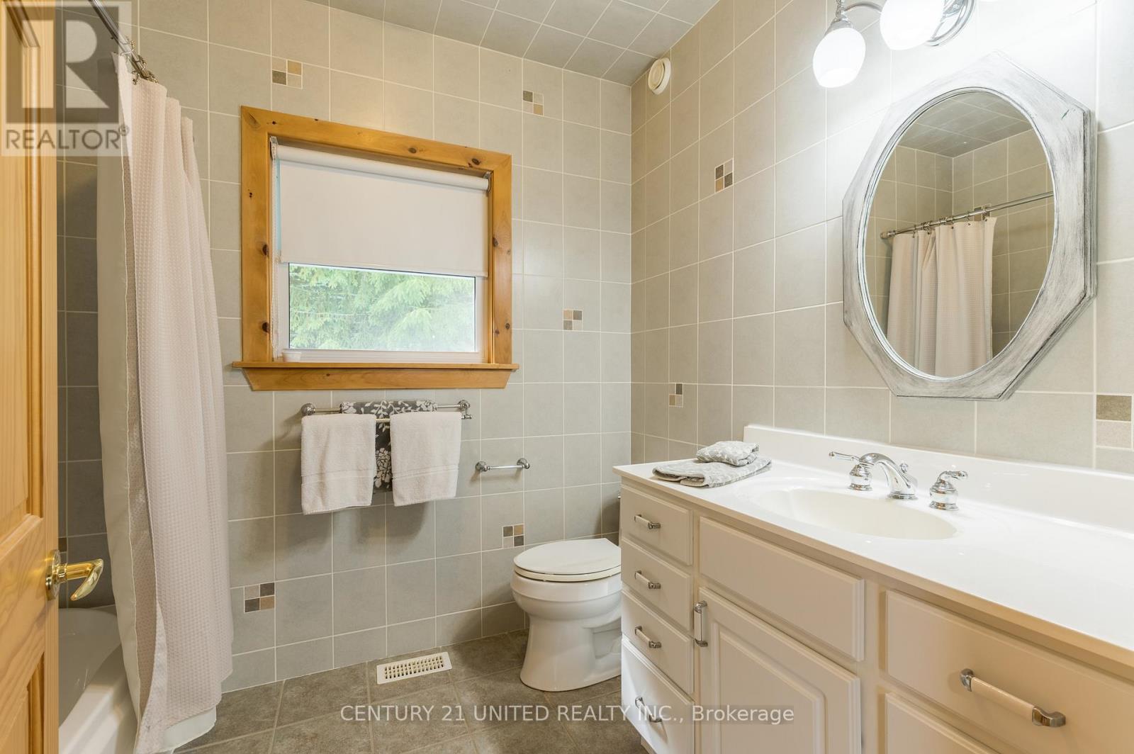 3069 CLEAR LAKE ROAD W - 19
